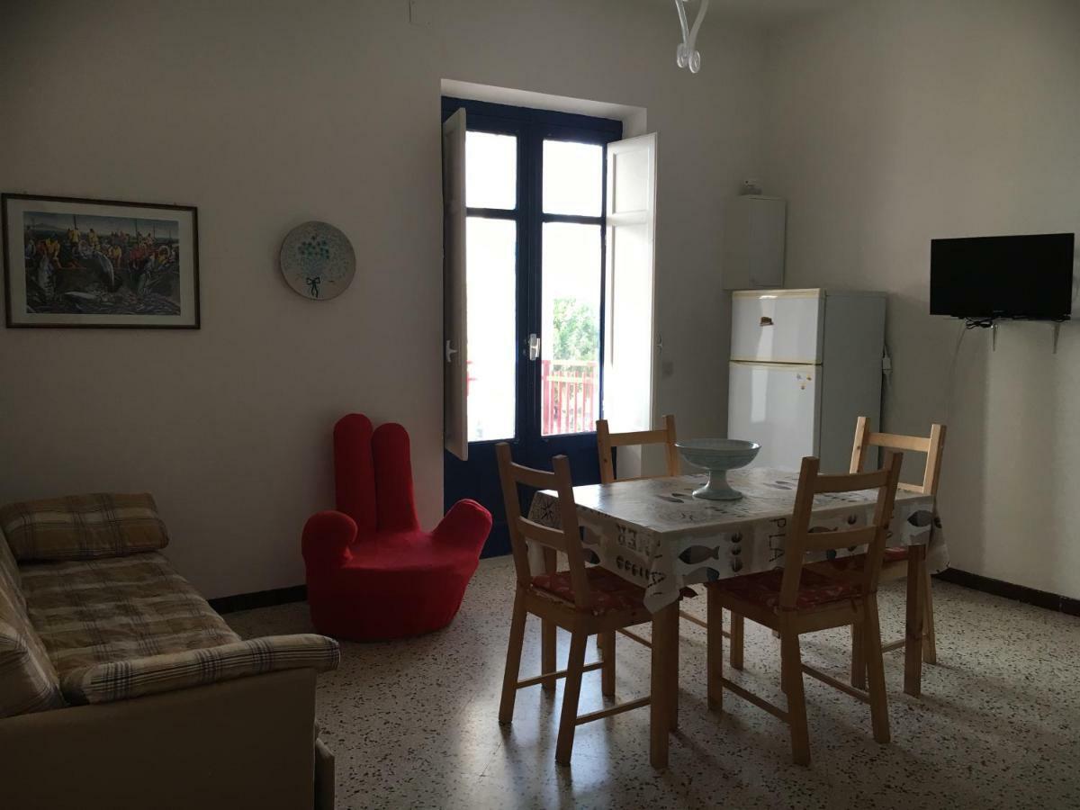 Cento Passi Dal Mare Apartment Alcamo Marina Bagian luar foto